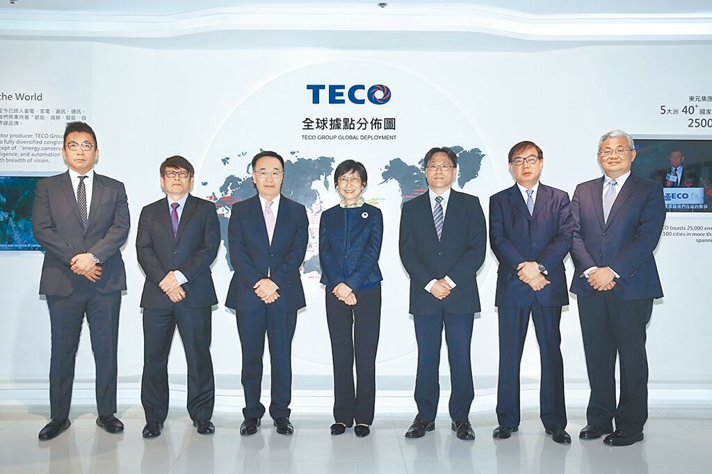 東元電機在財務(wù)、經(jīng)營團隊，良好的投資人關(guān)係以及企業(yè)社會責(zé)任的舉措等各方面皆有杰出成果，而榮獲肯定。圖／業(yè)者提供